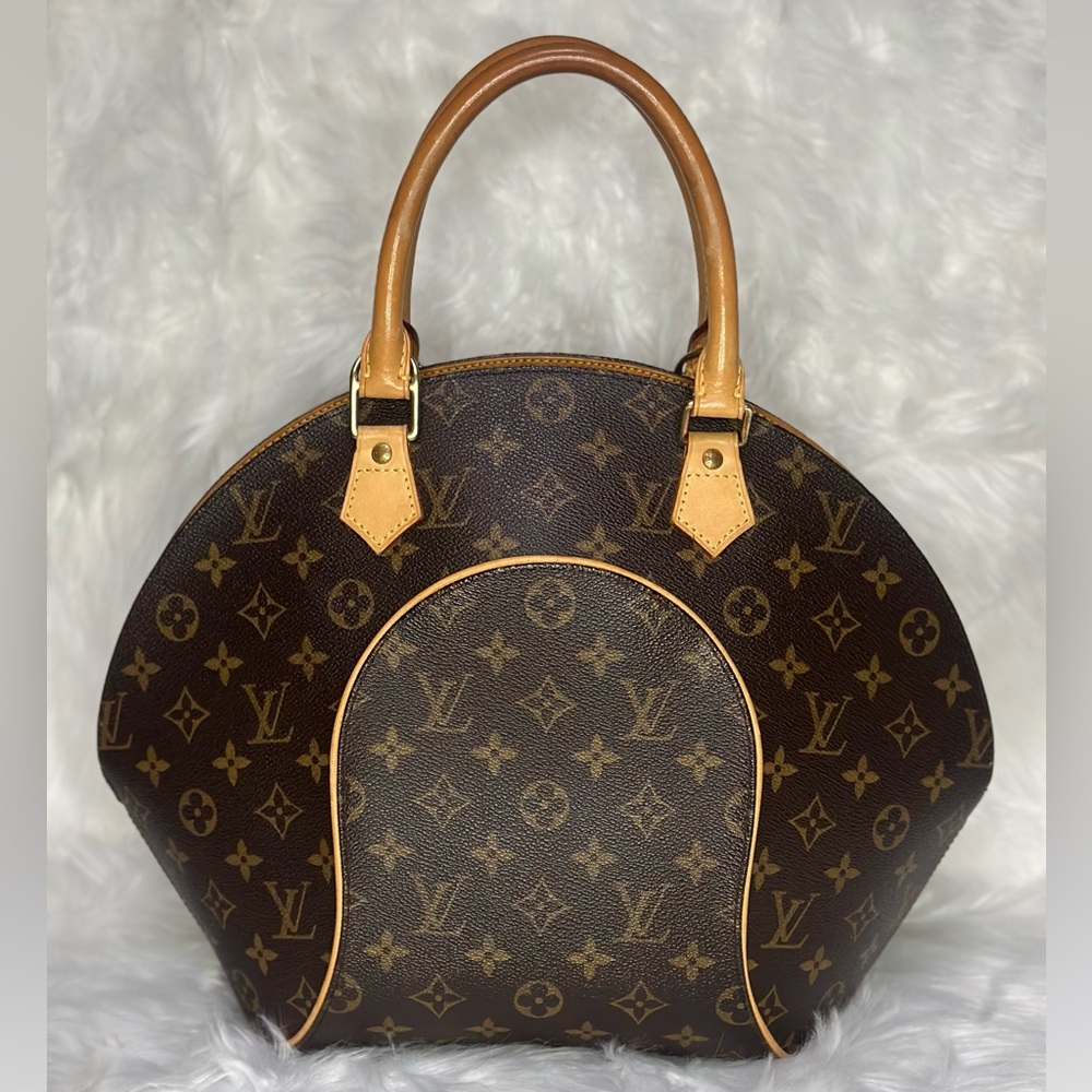 💯 Authentic Louis Vuitton Ellipse MM size